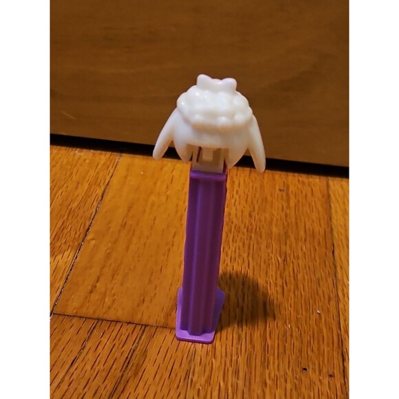 Vintage White Lamb Red Bow Purple 1979 Pez 4 Inch Dispenser With Feet - Picture 3 of 12